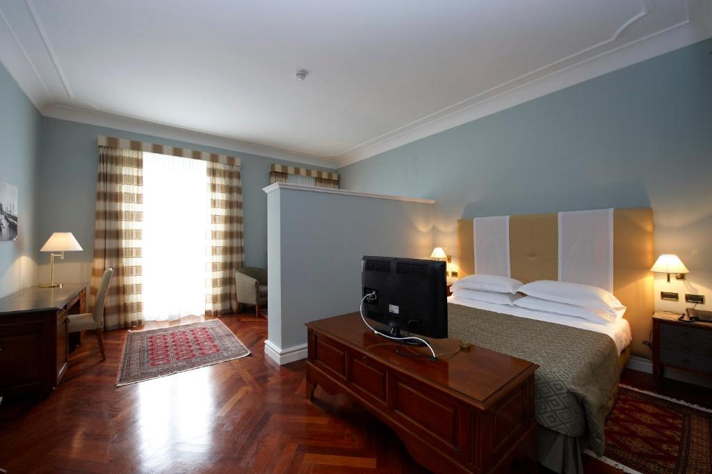 Palermo Grand Hotel Piazza Borsa room