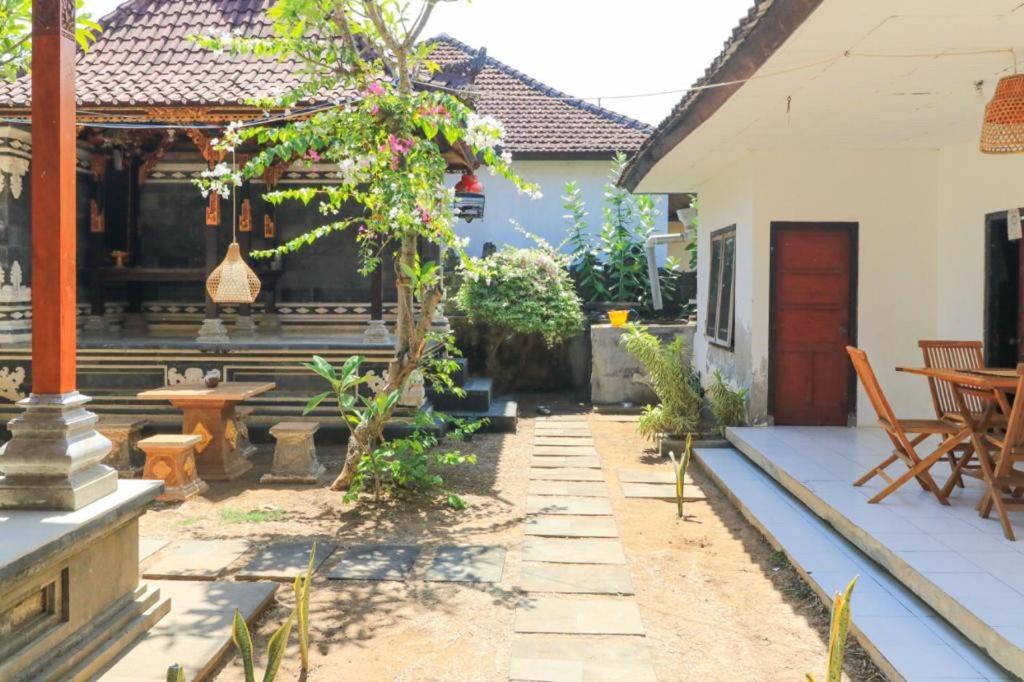 Waterside inn Nusa Penida