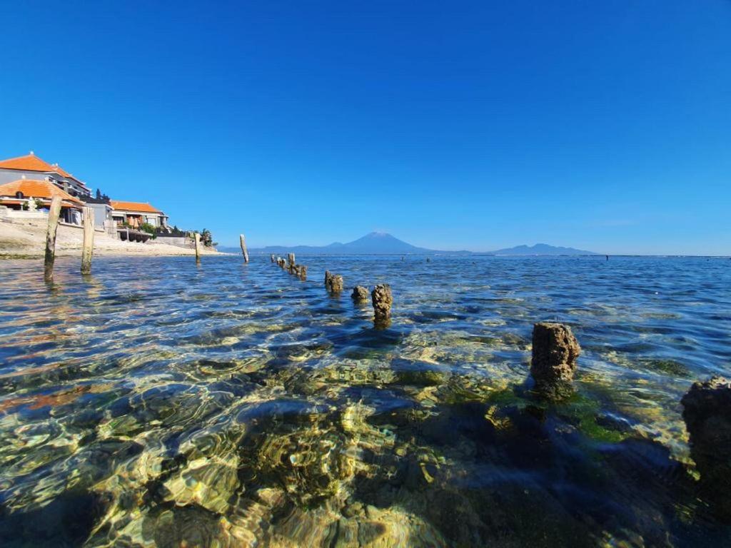 Waterside inn Nusa Penida