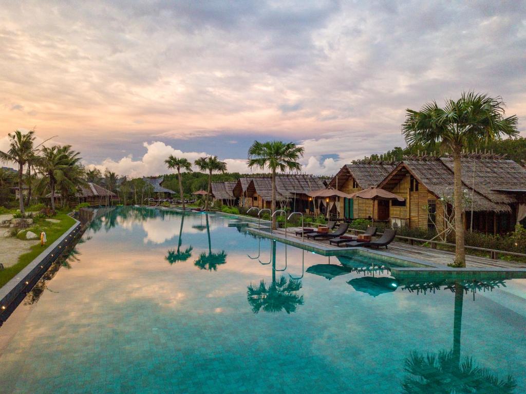 Swimming pool, Venice Krabi Villa Resort in Krabi