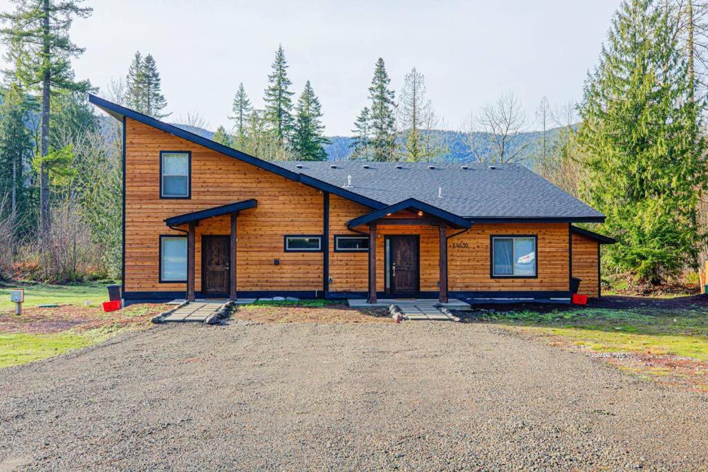 Newly built Modern Chalet at Mt. Hood Village, Mount Hood Village