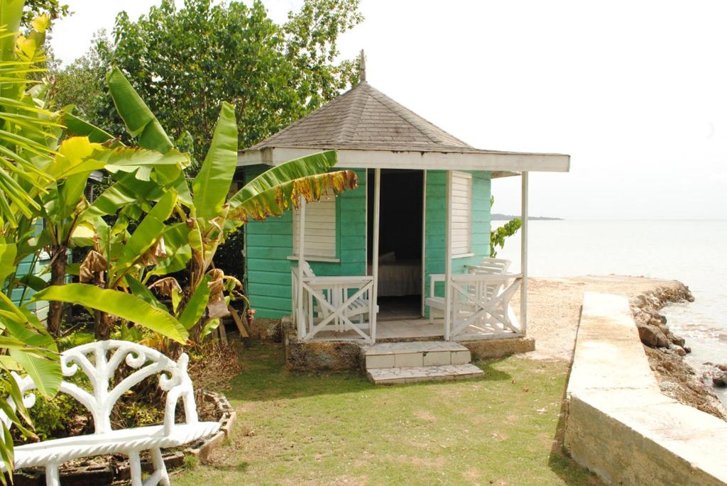 Bluefields on the Bay photo