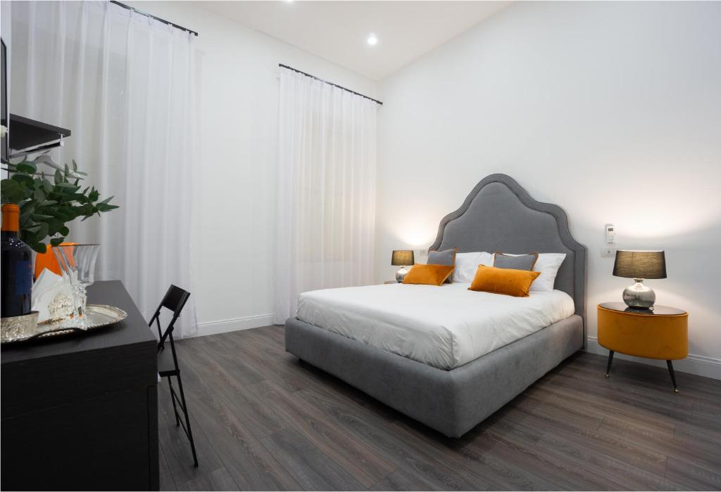 Naples Suite Rodino 24 Additional