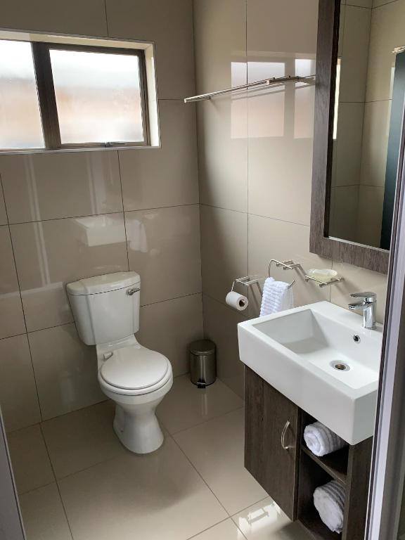 Airport lodge Newcastle photo