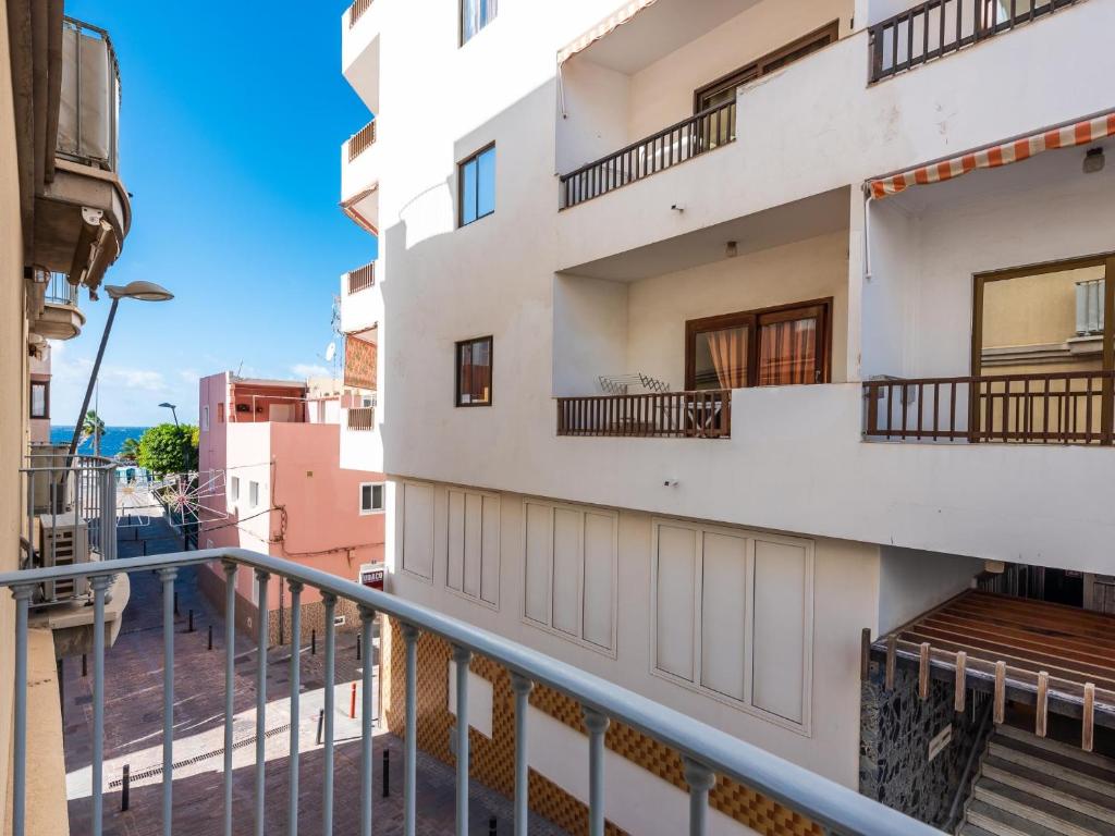 205 Los Cristianos by the beach, center, wifi AC - 4