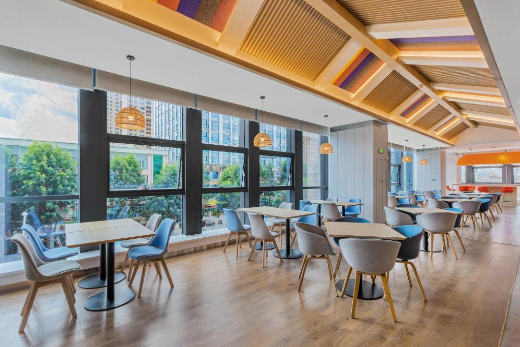 Holiday Inn Express Dali Xiaguan photo