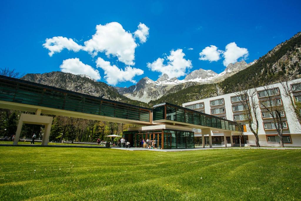 Hotel Continental Balneario de Panticosa photo