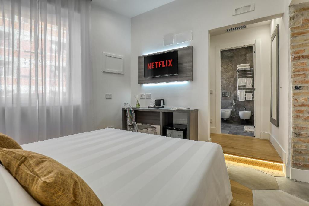 Gallery Suite photo