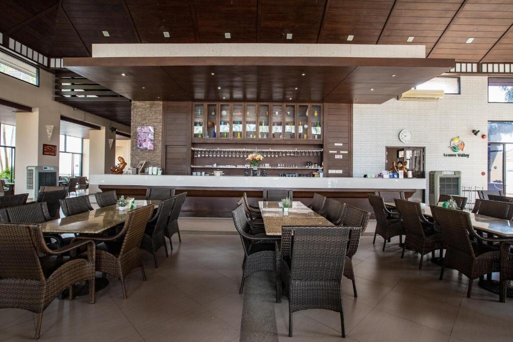 Restaurant, Leaves Valley in Phetchaburi