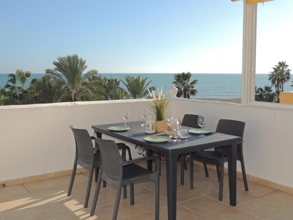 Ole Playa 5A Beach Front - A pie de playa, sea views - Vistas al mar, Puerto Marina - 5