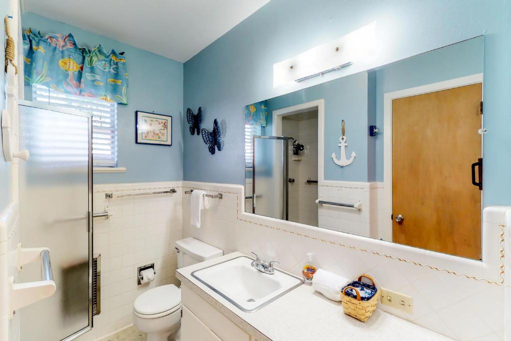 Blue Water Lake House photo