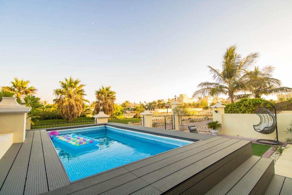 Fairways luxury pool villa — Hotel in Ras Al Khaimah