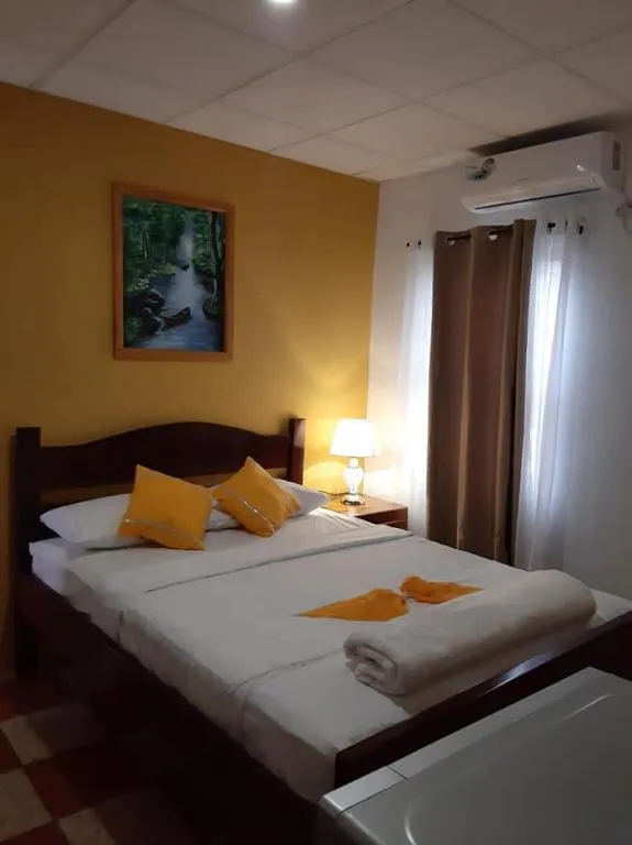 SAINT Charles Inn, Belize Central America, Hotel in Punta Gorda