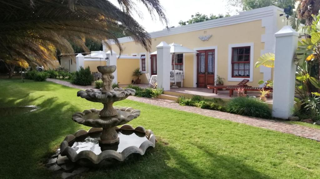 Saxe-Coburg Lodge photo