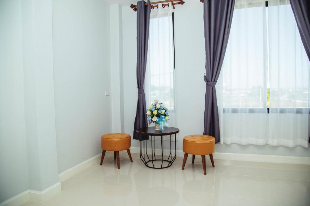 Khun Ying Hotel photo