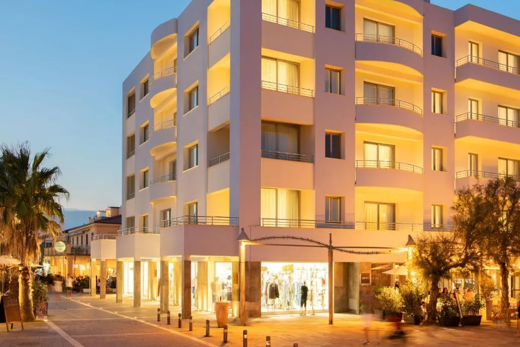 Palace Lido Hotel & Suites, hotel v destinaci Marina di Cecina