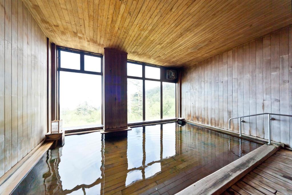 十勝岳溫泉Kamihoro莊 (Tokachidake Onsen Ryokan Kamihoroso)