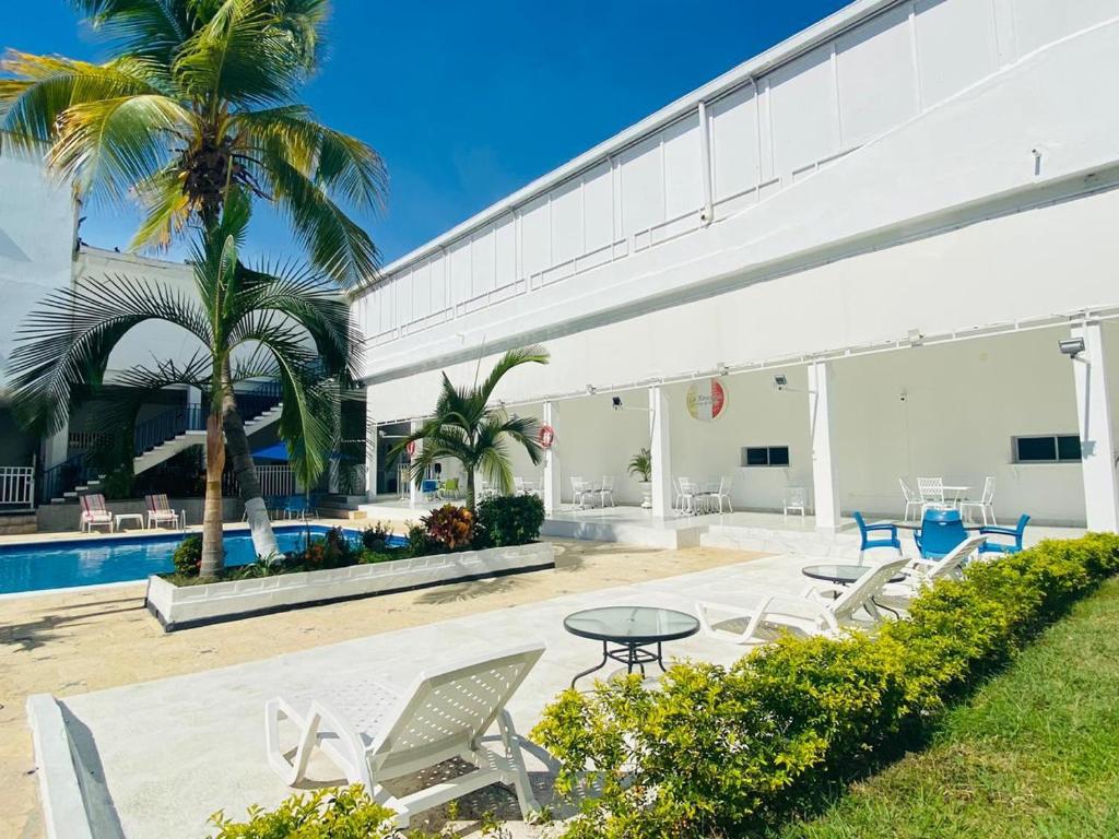 Hotel Mall Santana Del Río - 4