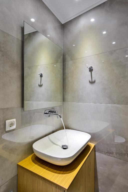 Elia Portou Luxury photo