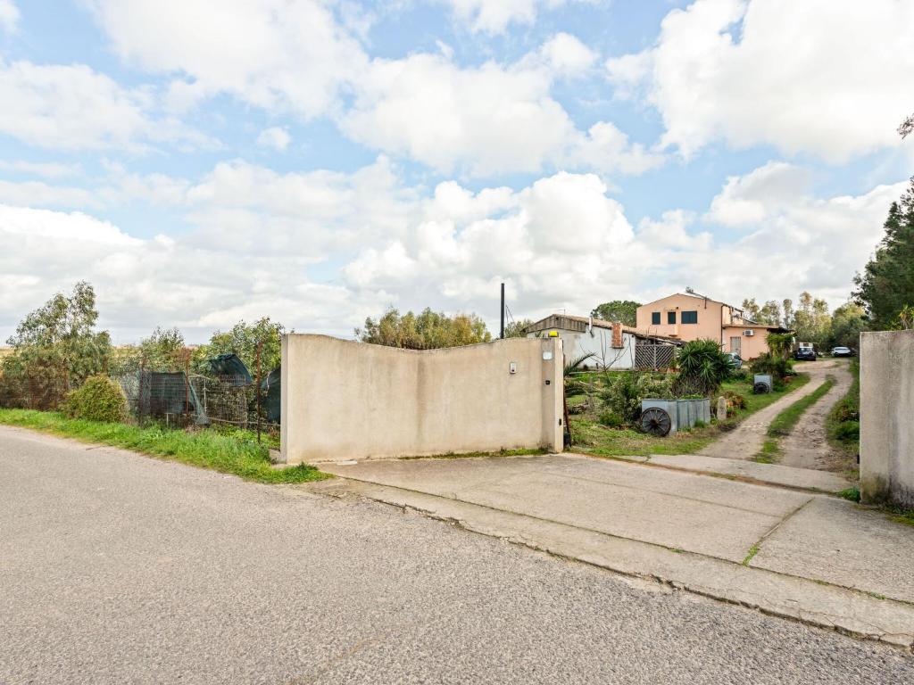 Rustic Villa in Santa Giusta with Garden