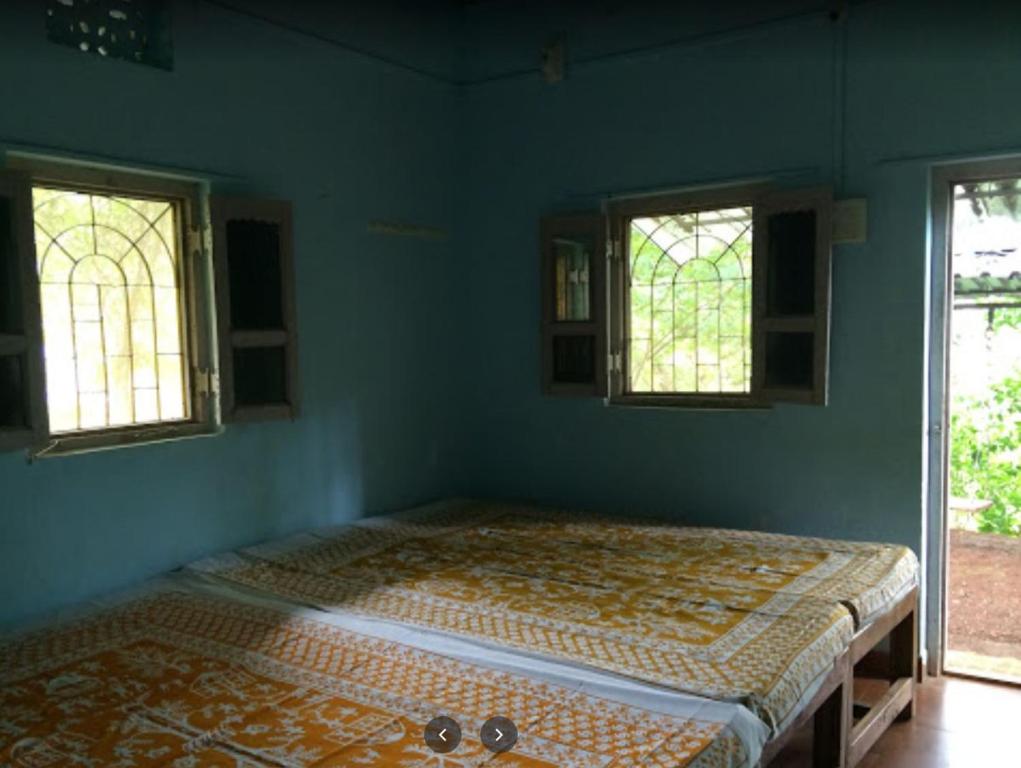 Dalvi Farm 4BHK photo