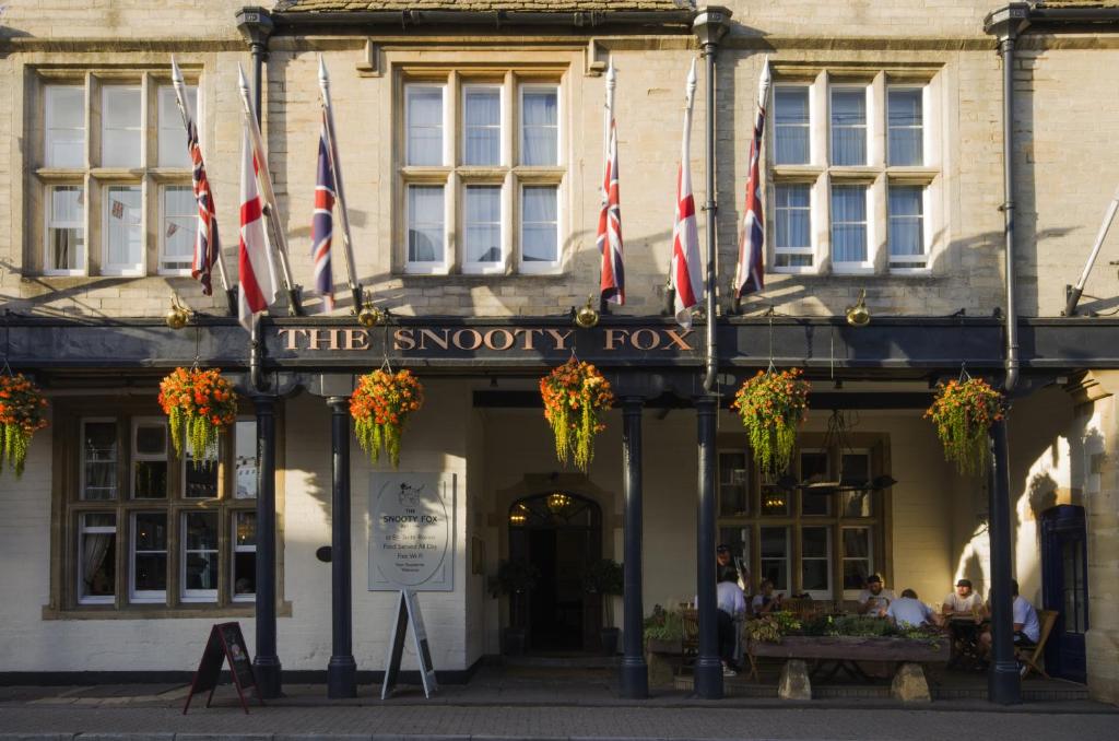 The Snooty Fox photo
