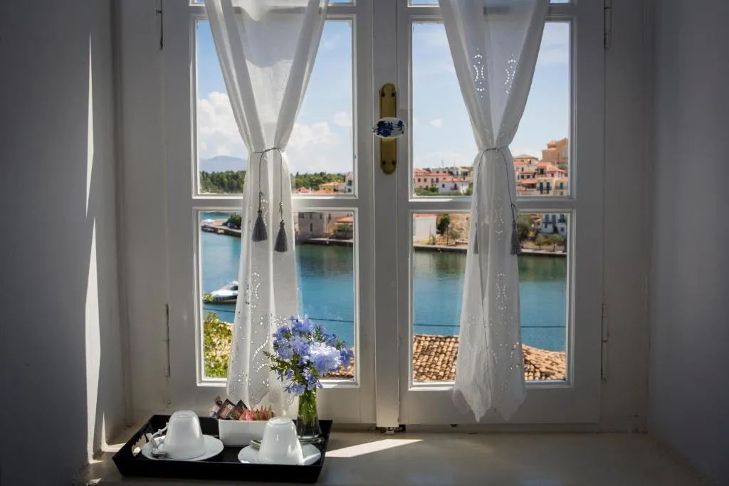 Galaxa Mansion, hotel in Galaxidhion