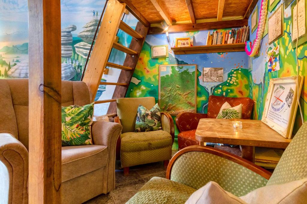 Shared lounge/TV area