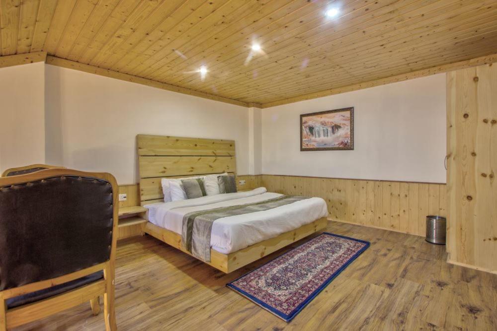 HOTEL WILD ROSE photo