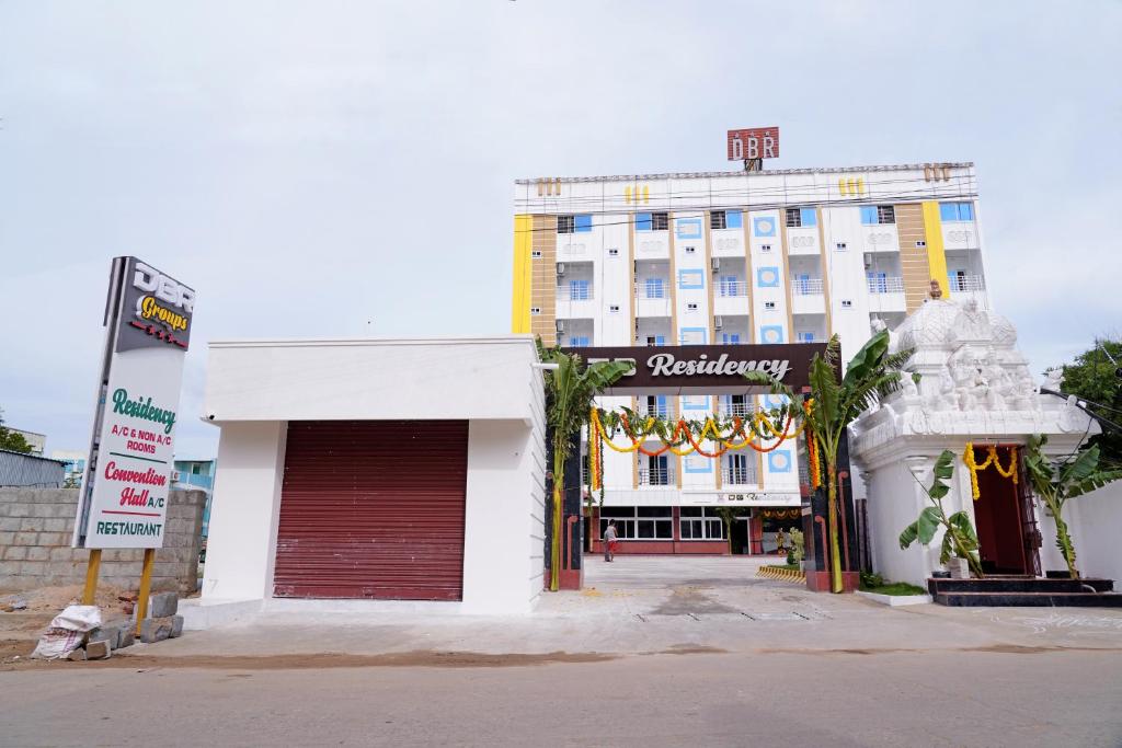 Devansh Bhanu Residency DBR 外観