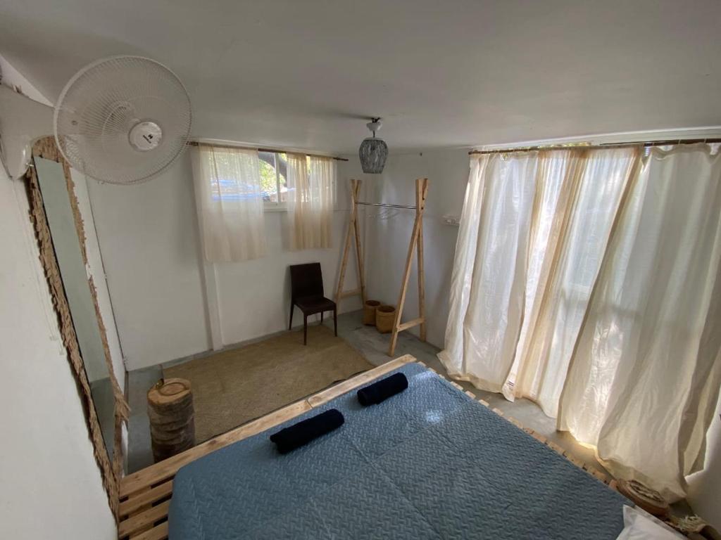 White Rooms and Tents, Vagator — Hotel in Goa