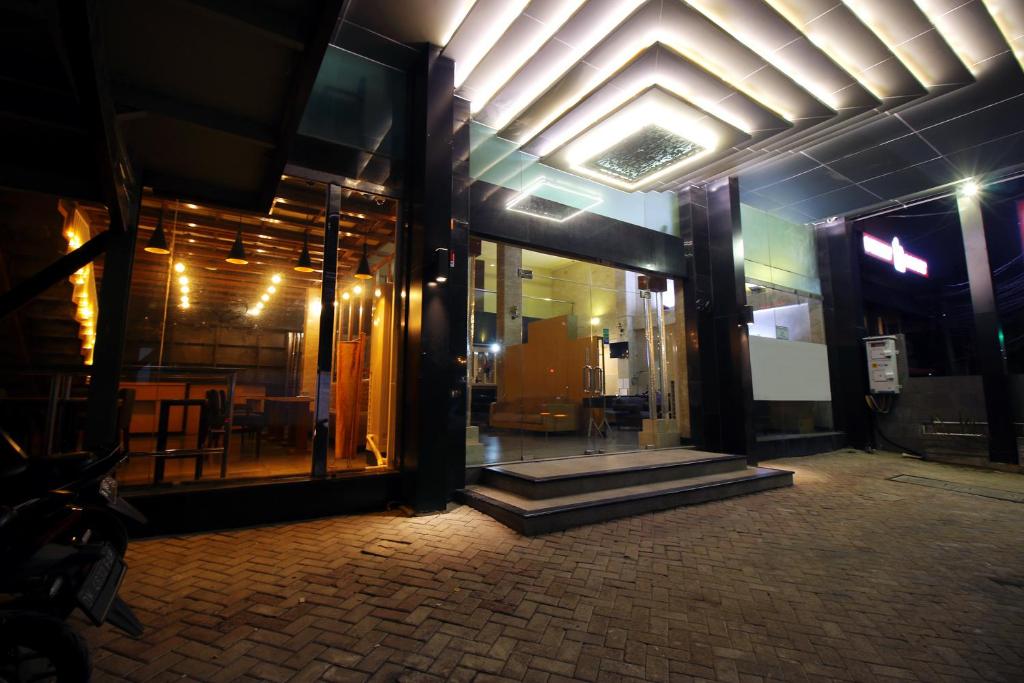 Altona Hotel photo