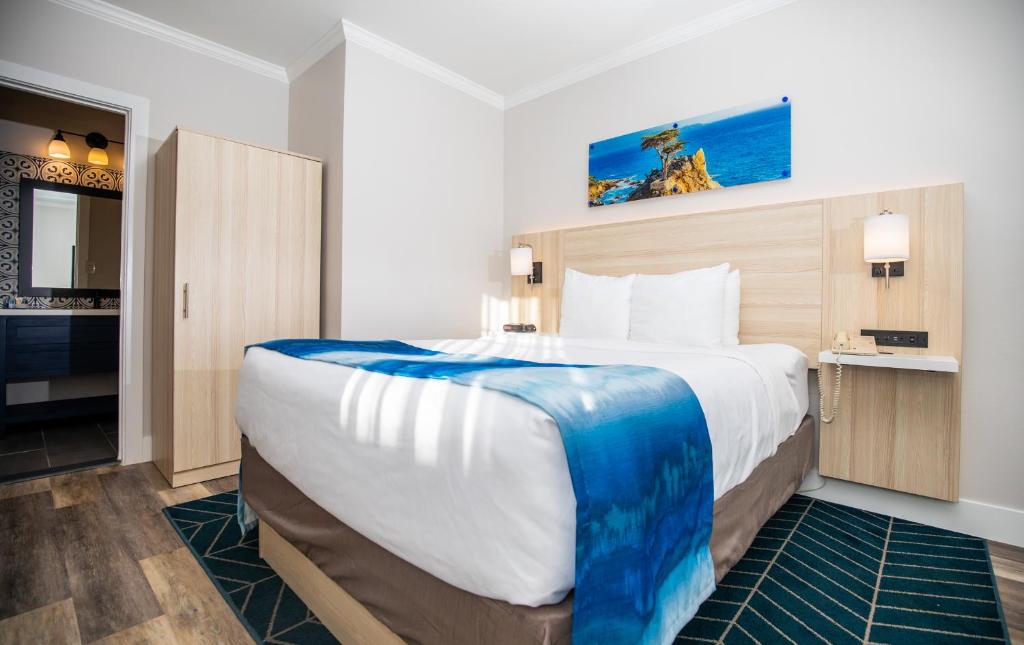 Comfort Inn Carmel By the Sea photo