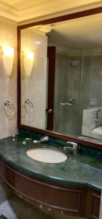 Glorious Service Suite At Times Square photo