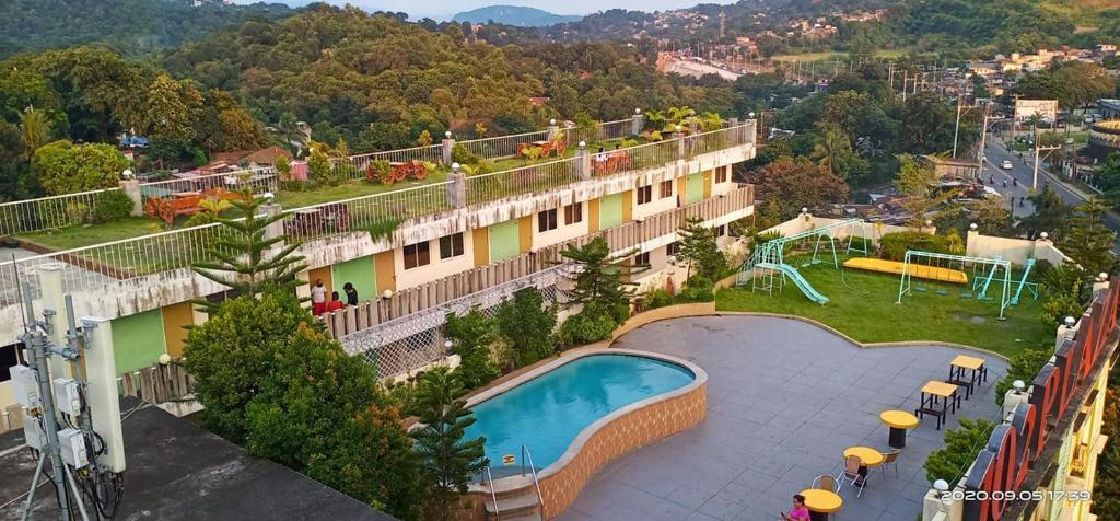 723 Moonlight Place 321-FREE WIFI — Hotel in Antipolo