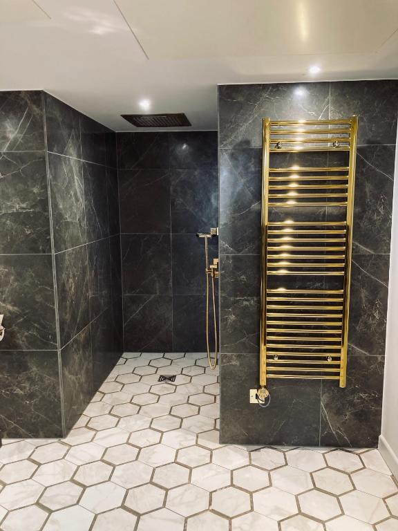 Seven Hotel photo
