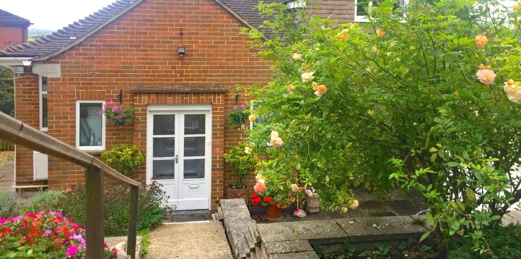 Healing Waters Sanctuary for Exclusive Private Hire and Self Catering Board, Vegetarian, Alcohol & W photo