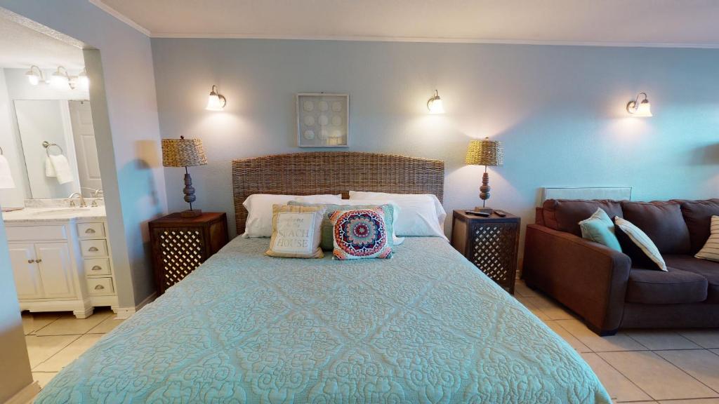 Popular attractions Area Nearby Property