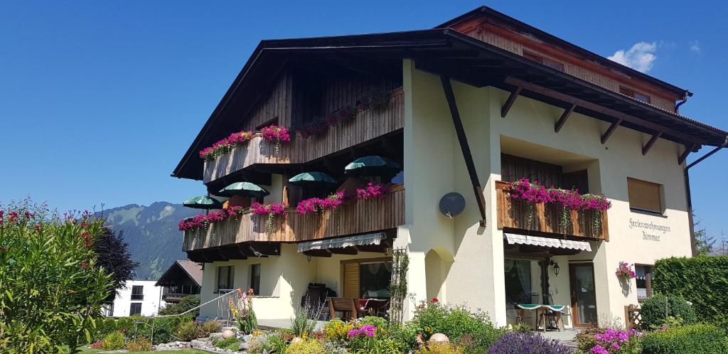 Gästehaus Schoeneweiß - 2
