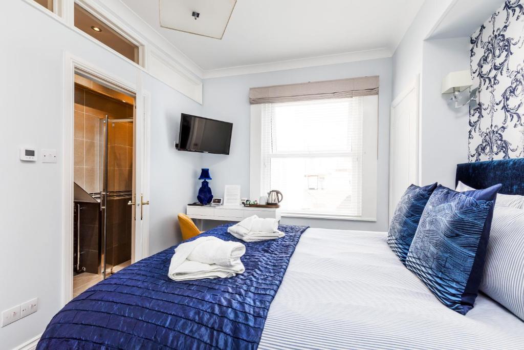 Ashbys Accommodation & Spa hire photo