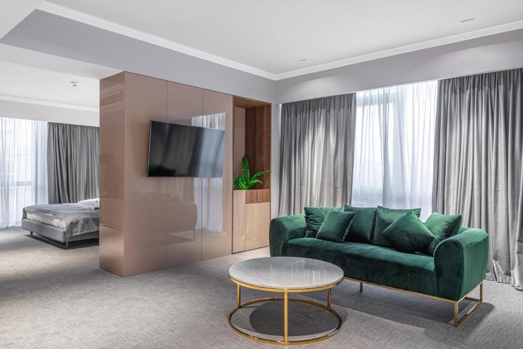 Hotel Kristal Focsani 전경