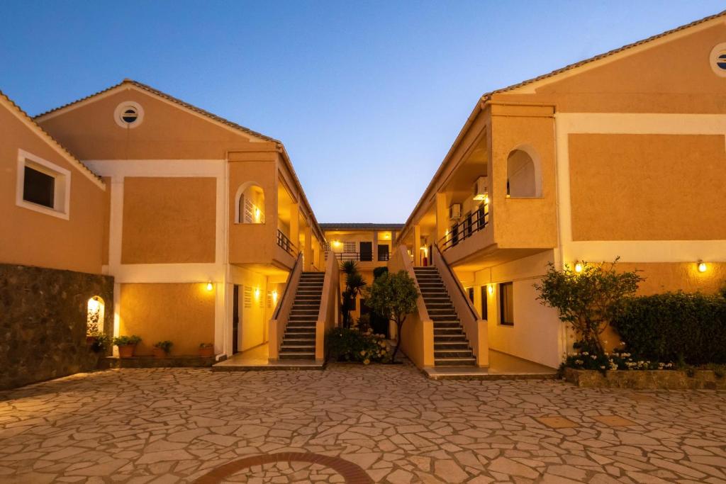 Hotel Rossis photo