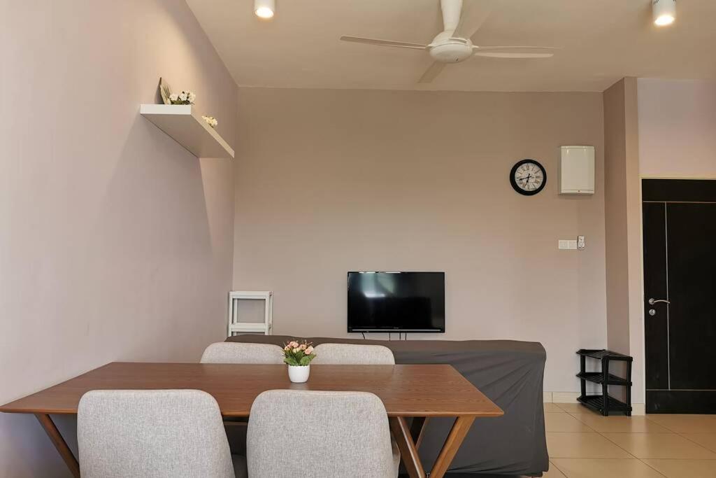 New and Comfy Studio with Mountain View 30702 photo