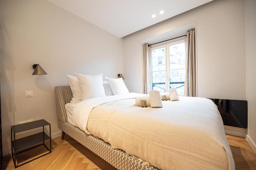 Luxury apartments in Paris Center - 5