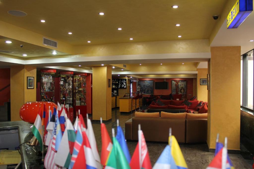 Erebuni Hotel Yerevan photo