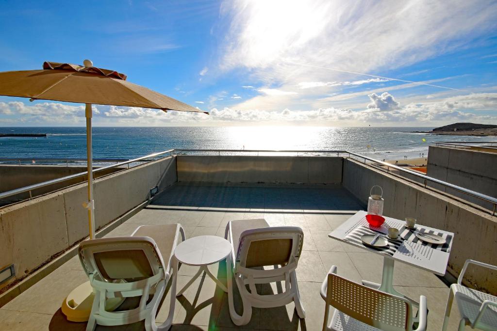 LOS BALOS 30 by RENTMEDANO top level, spectacular ocean views, parking, wifi - 1