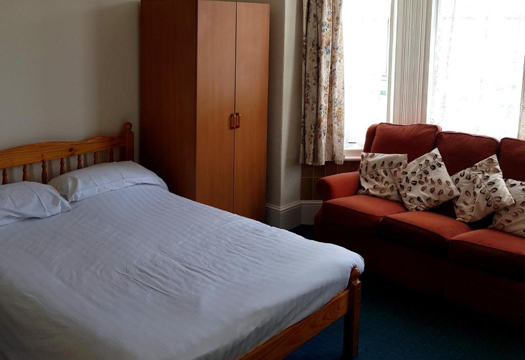 Glen Villa 3 Sleeps 4 with Balcony, Great Yarmouth