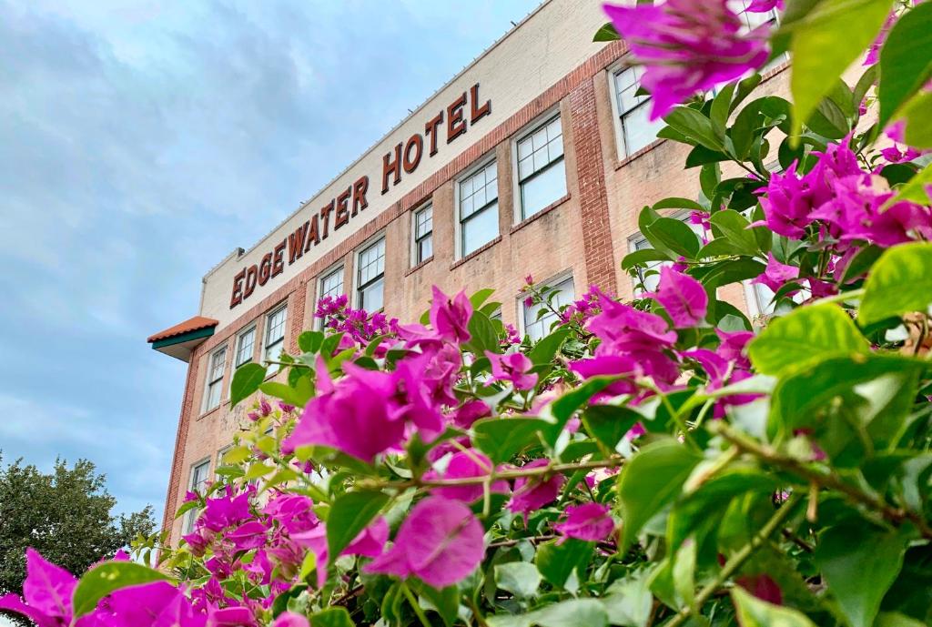 The Edgewater Hotel 전경