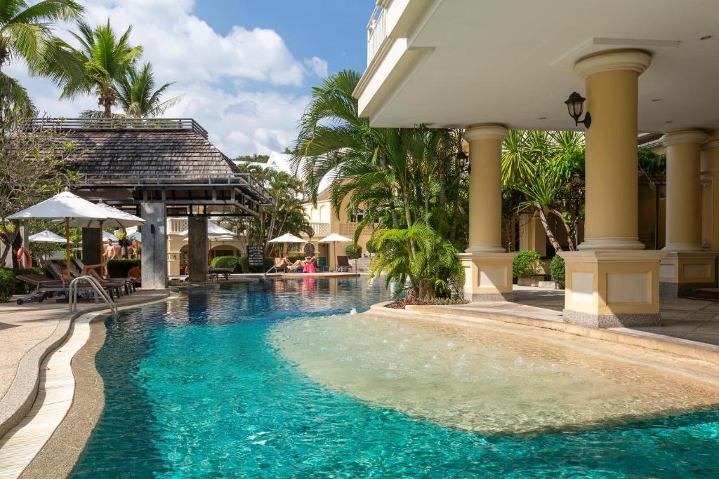 スイミングプール