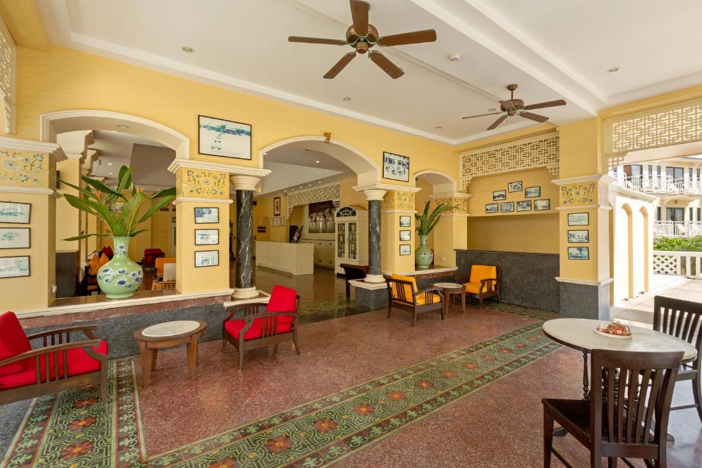 フロント・ロビー